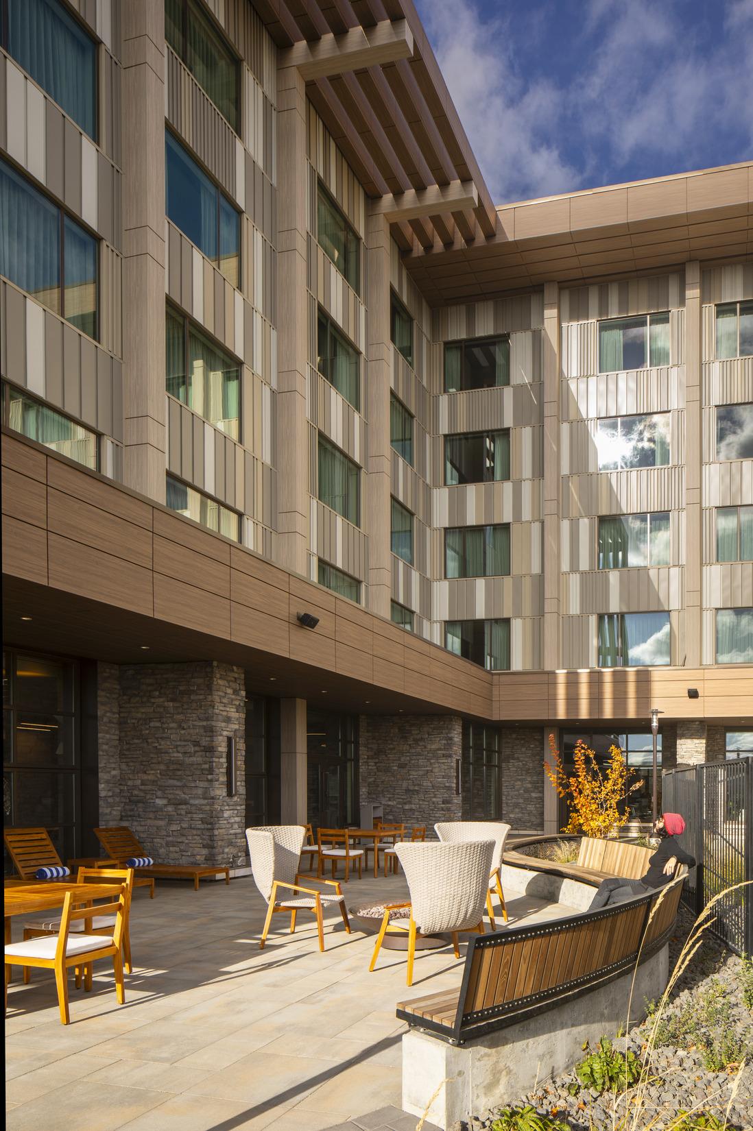 Spokane Hotel Courtyard