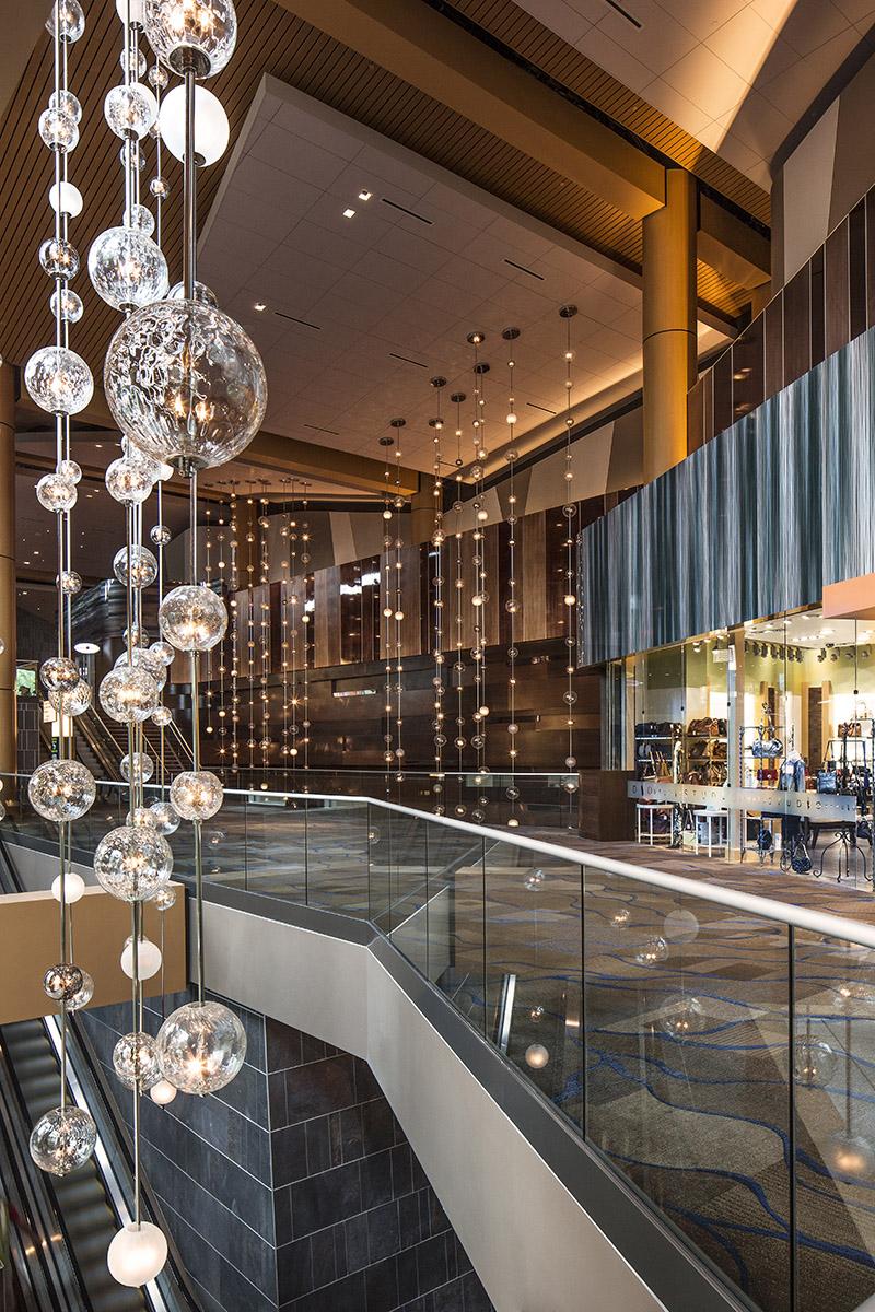 Harrahs cherokee retail 039