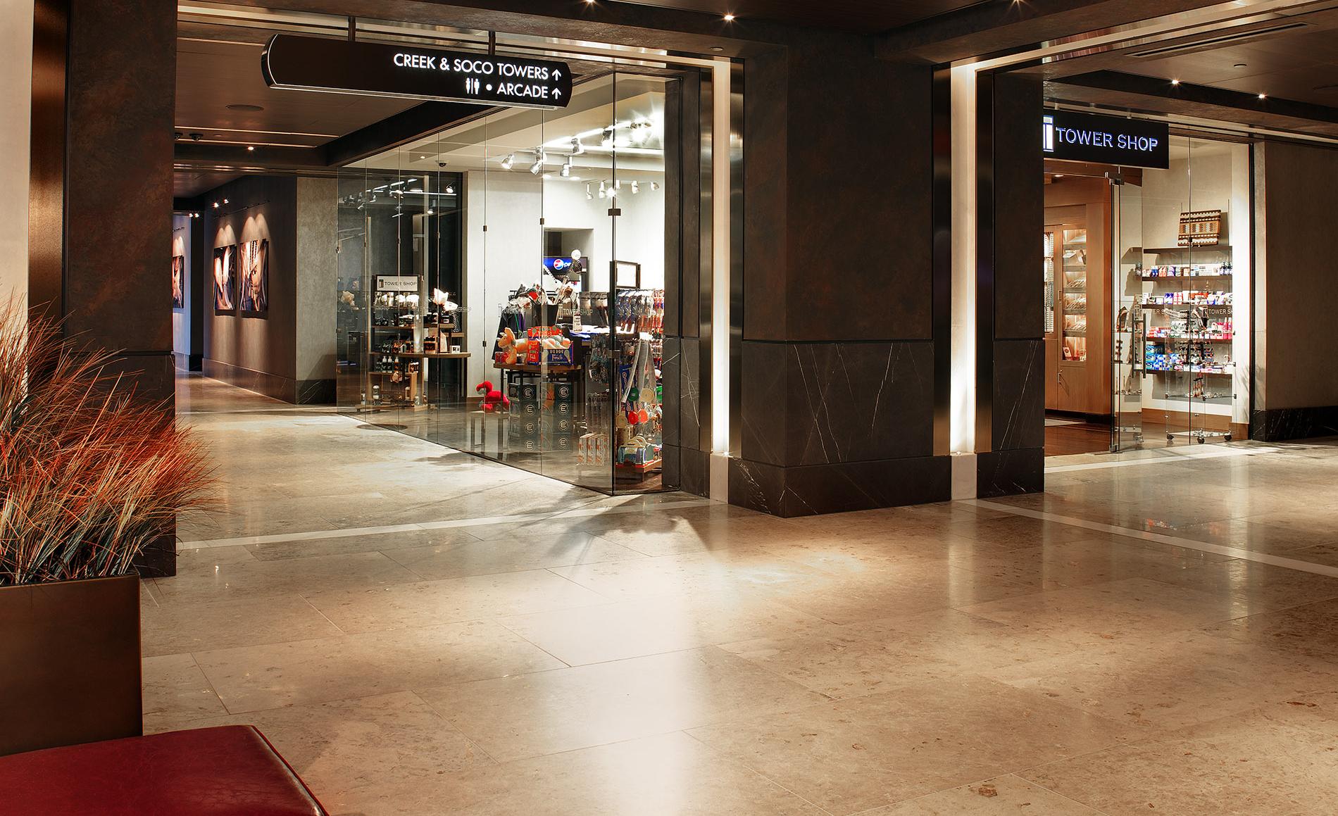 Harrahs cherokee retail 005 9