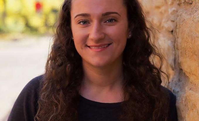 Halle Weinmann