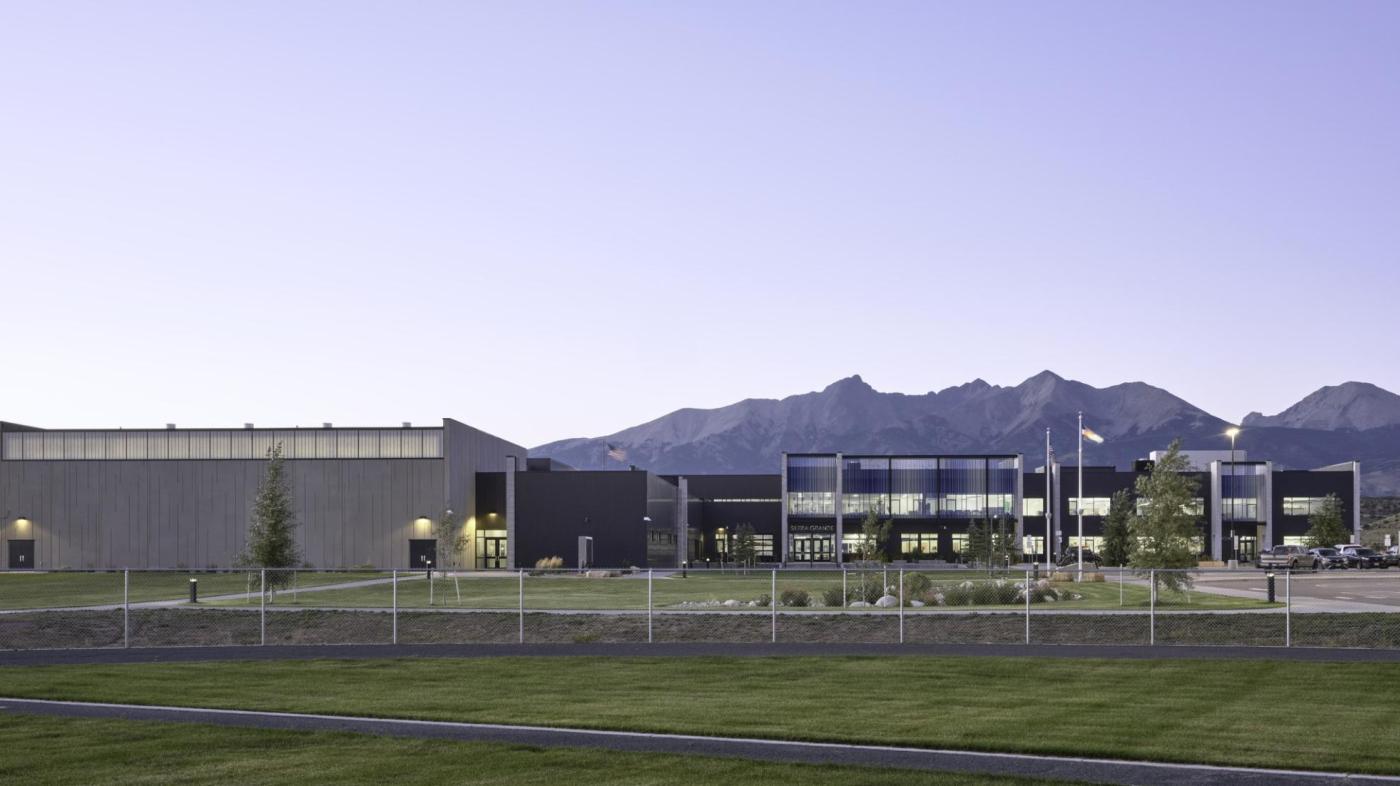 Sierra Grand Exterior Shot Mountains 