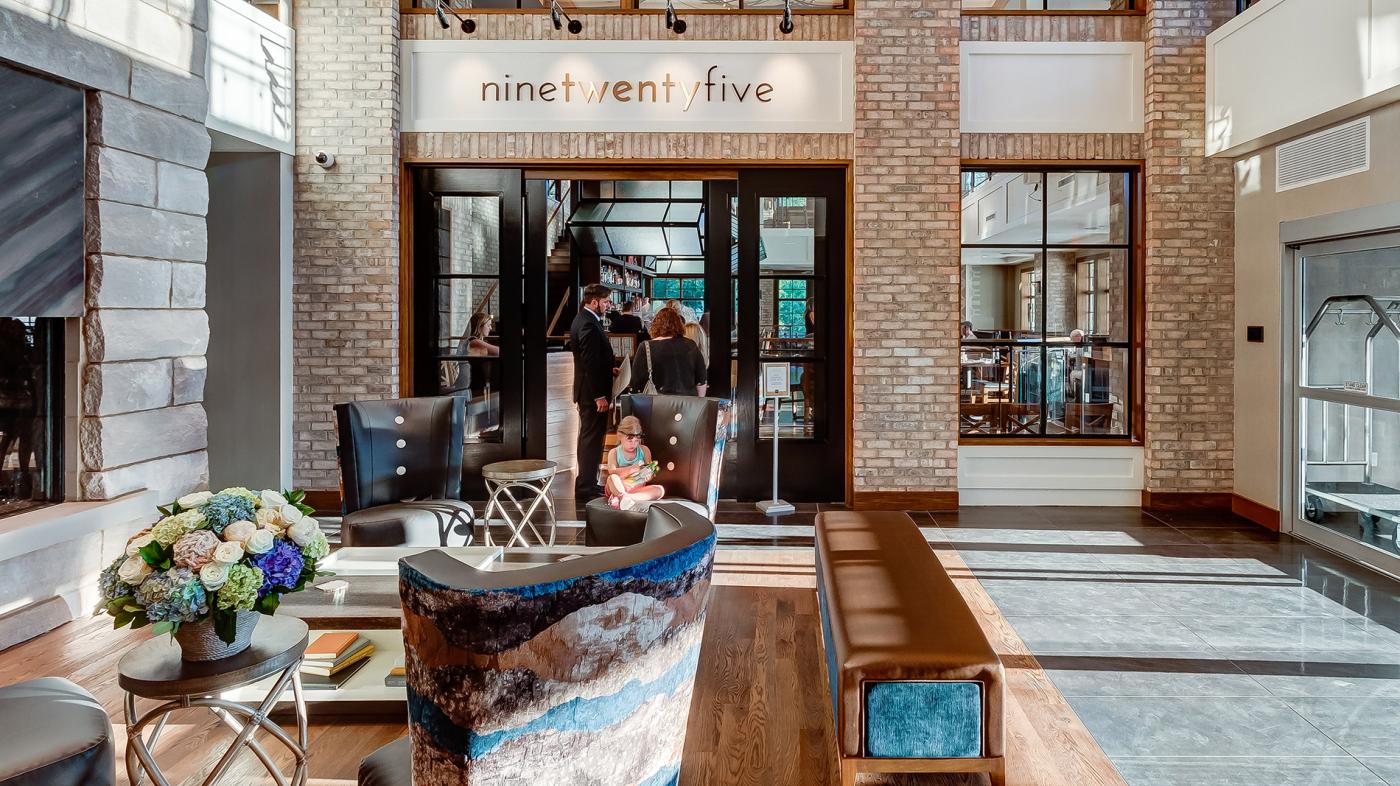 Hotel Landing Lobby Interior