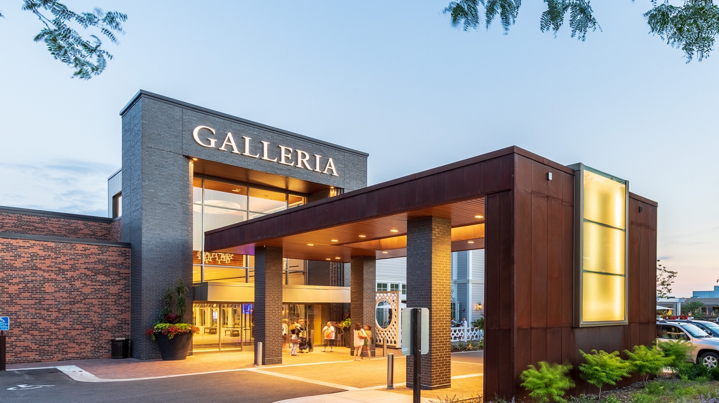 Hotels by the Galleria in Edina, Minnesota