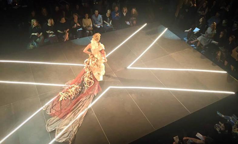 111715 fashionshow4