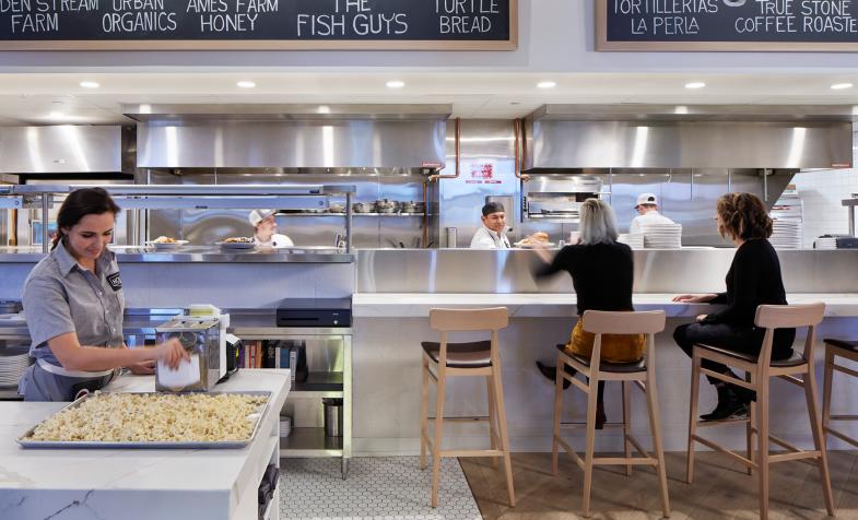 Nolo's Kitchen & Bar Interior