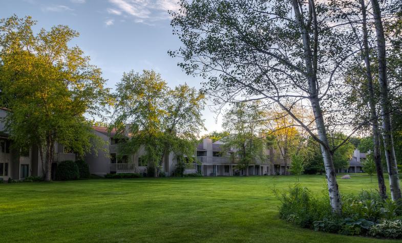 chelsea woods townhomes yard exterior