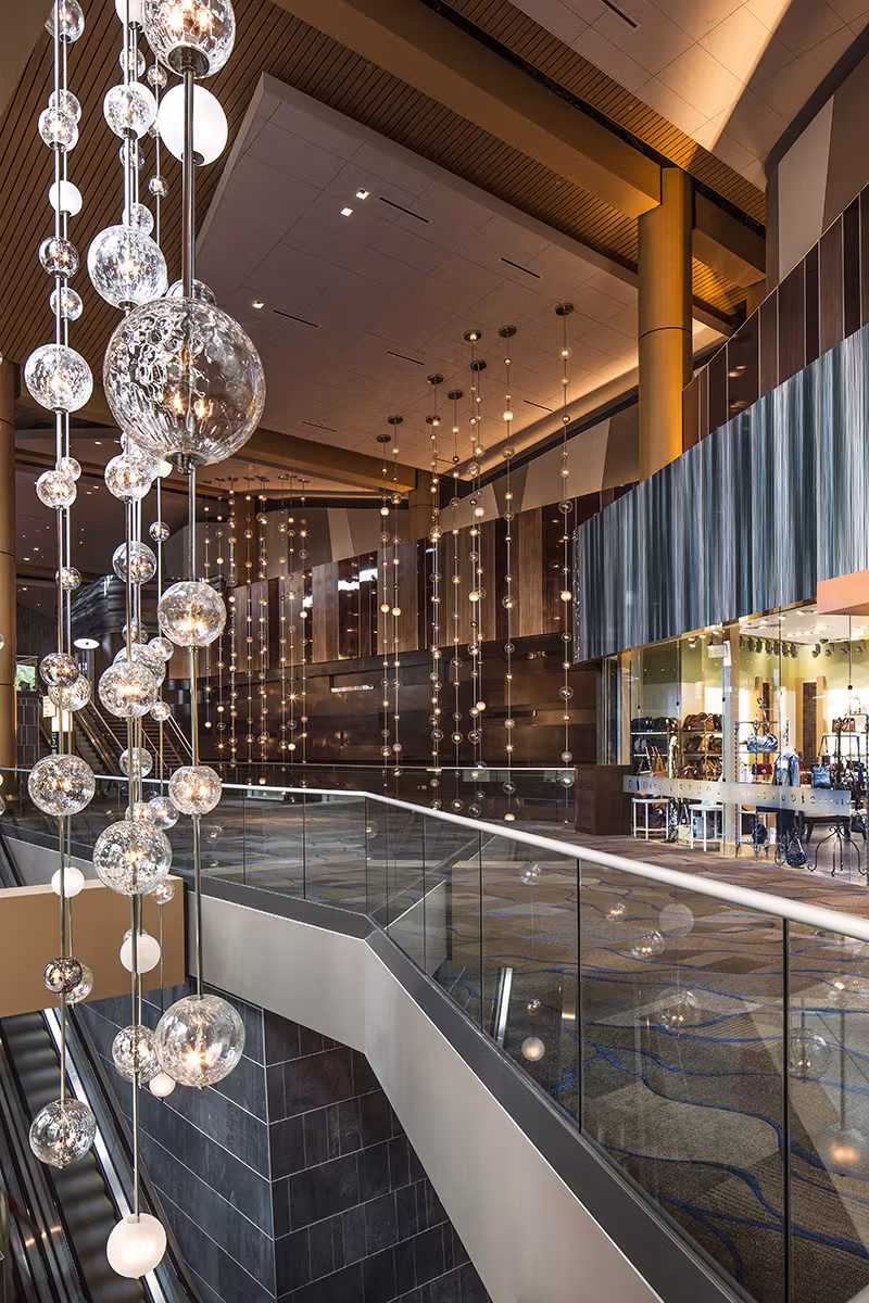 Harrahs cherokee retail 039